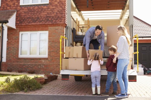 Flexible van transport service in Finchley for household items