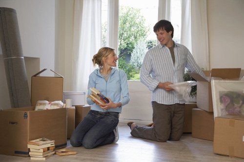 Commercial and residential moving truck hire around Finchley