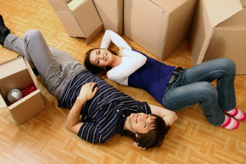 Van service for house and office transport in Finchley