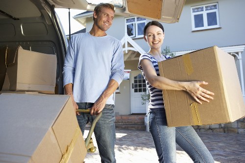 Local removals support for student house moves in Finchley